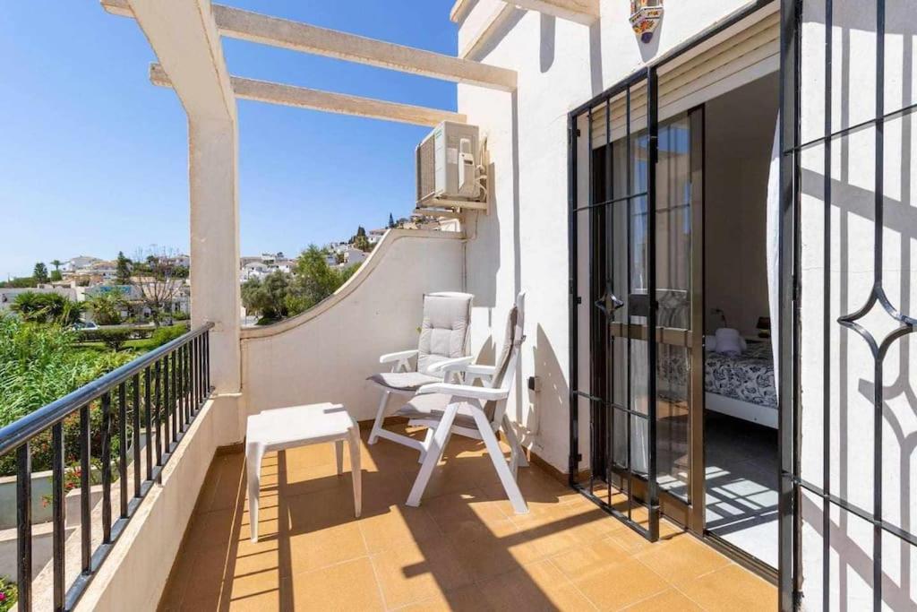 Tropicana Townhouse, 2 Bedroom Next To The Pool Nerja Εξωτερικό φωτογραφία